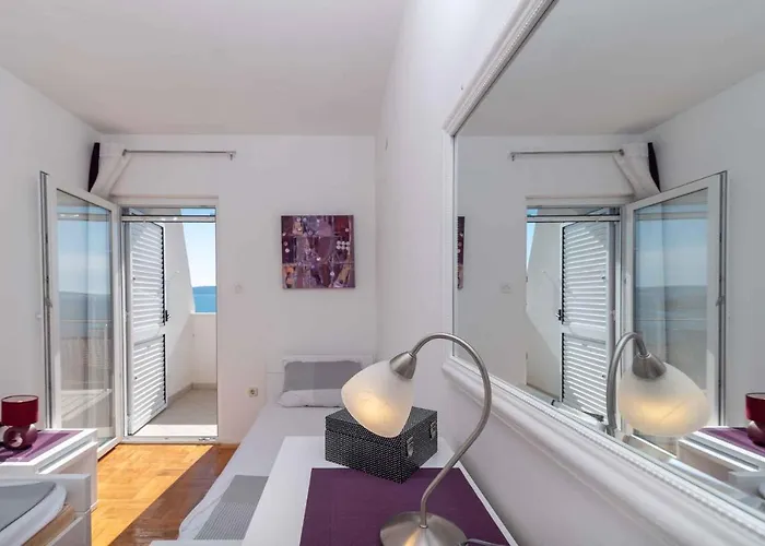Apartment Okrug Gornji 8