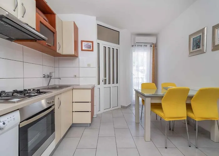 Okrug Gornji 8 Trogir