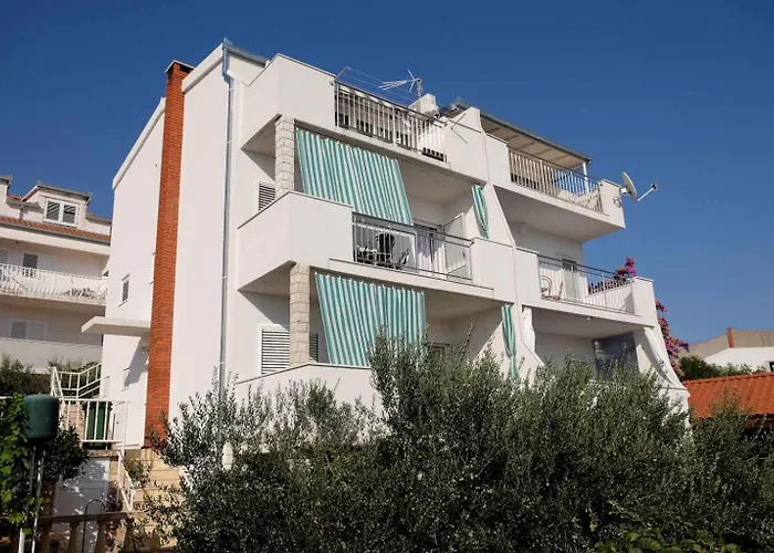 Apartment Okrug Gornji 8 Trogir